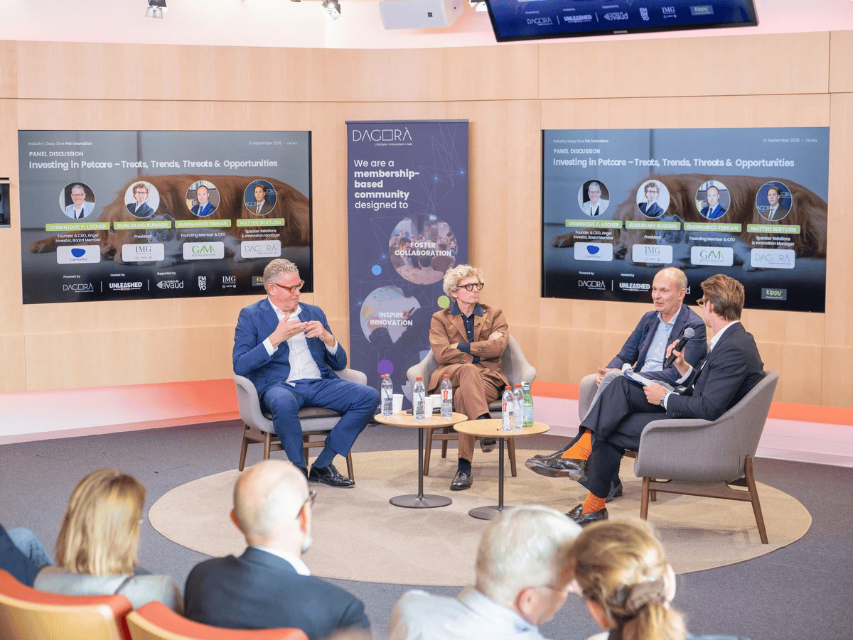 Investor panel discussion on pet care trends and opportunities at the Unleashed x Dagorà event